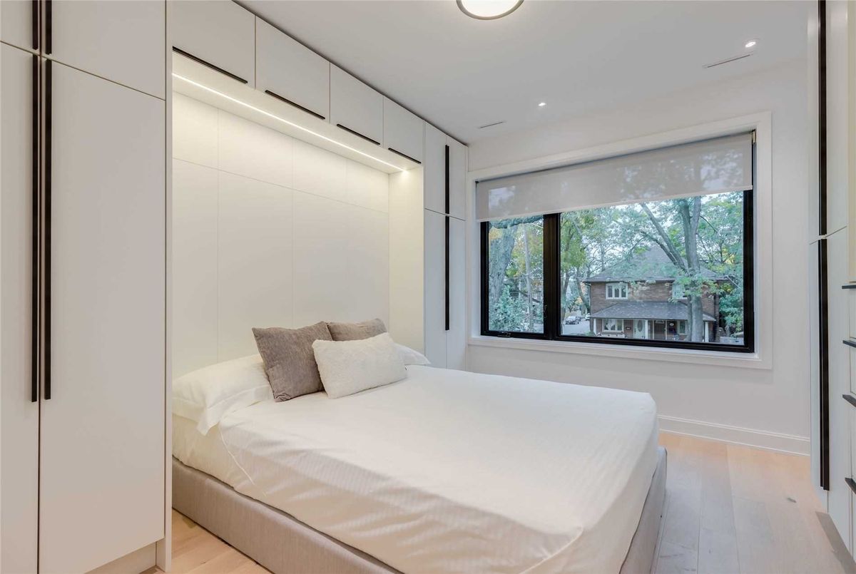 218 Woburn Ave 218 Woburn Ave Toronto