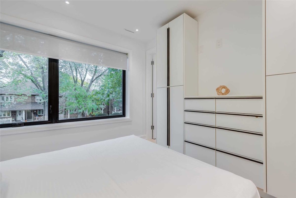 218 Woburn Ave 218 Woburn Ave Toronto