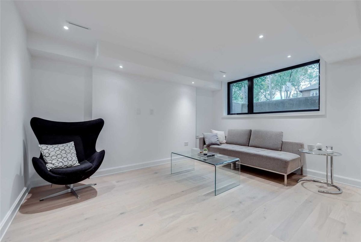 218 Woburn Ave 218 Woburn Ave Toronto