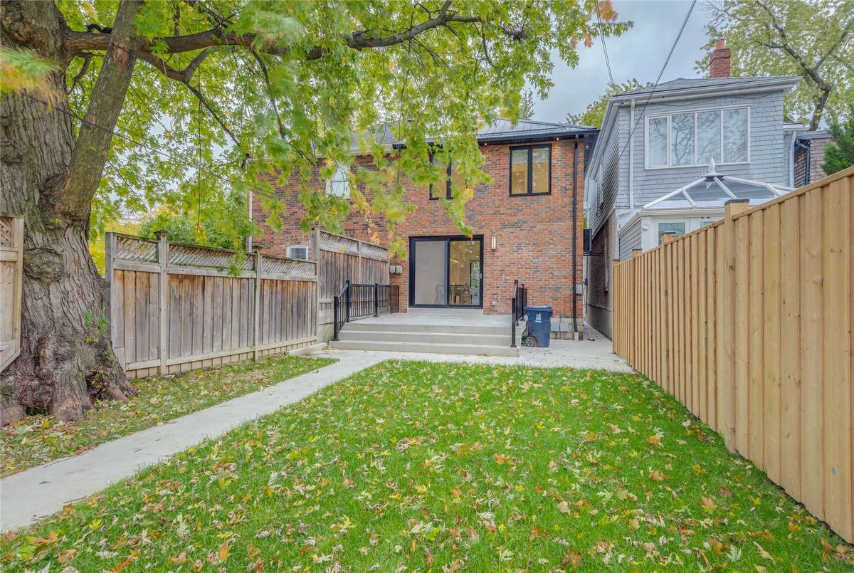 218 Woburn Ave 218 Woburn Ave Toronto
