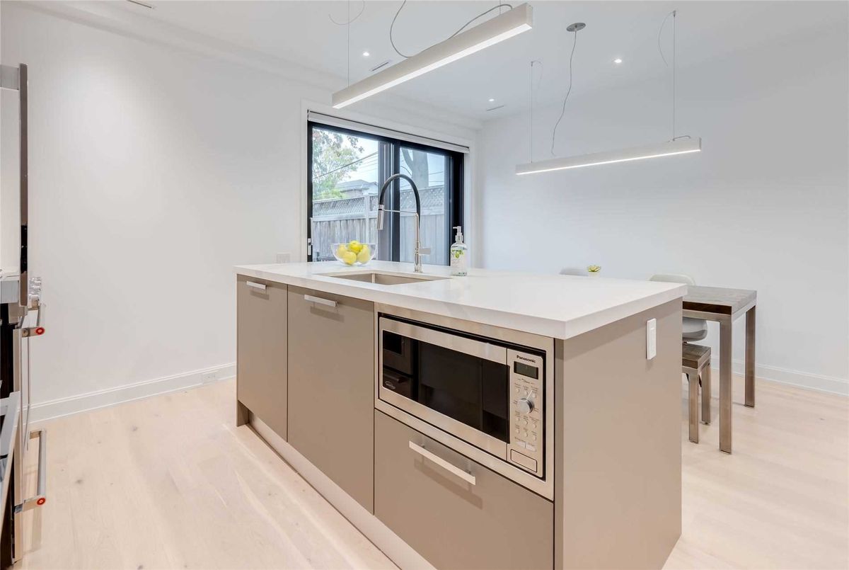 218 Woburn Ave 218 Woburn Ave Toronto