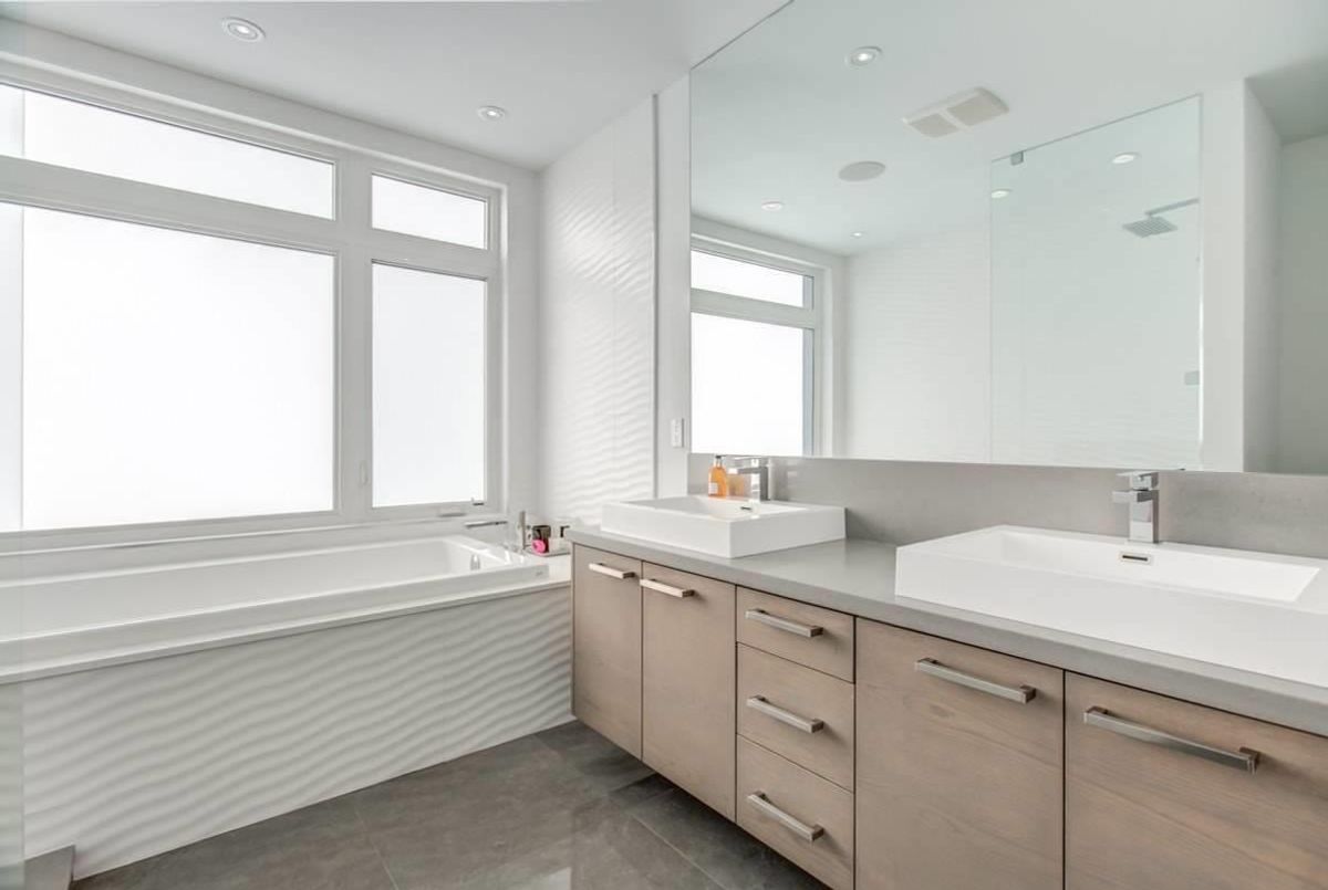 201 Atlas Ave 201 Atlas Ave Toronto