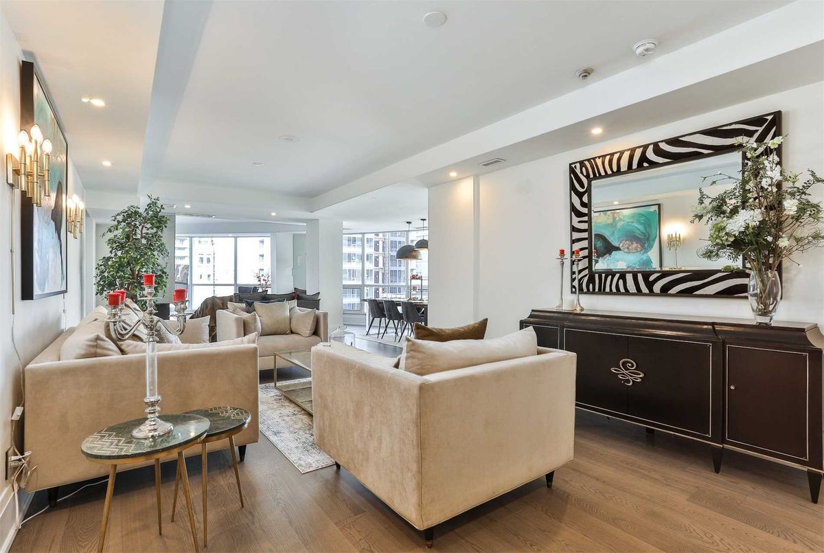 1007-10 Bellair St 1007-10 Bellair St Toronto