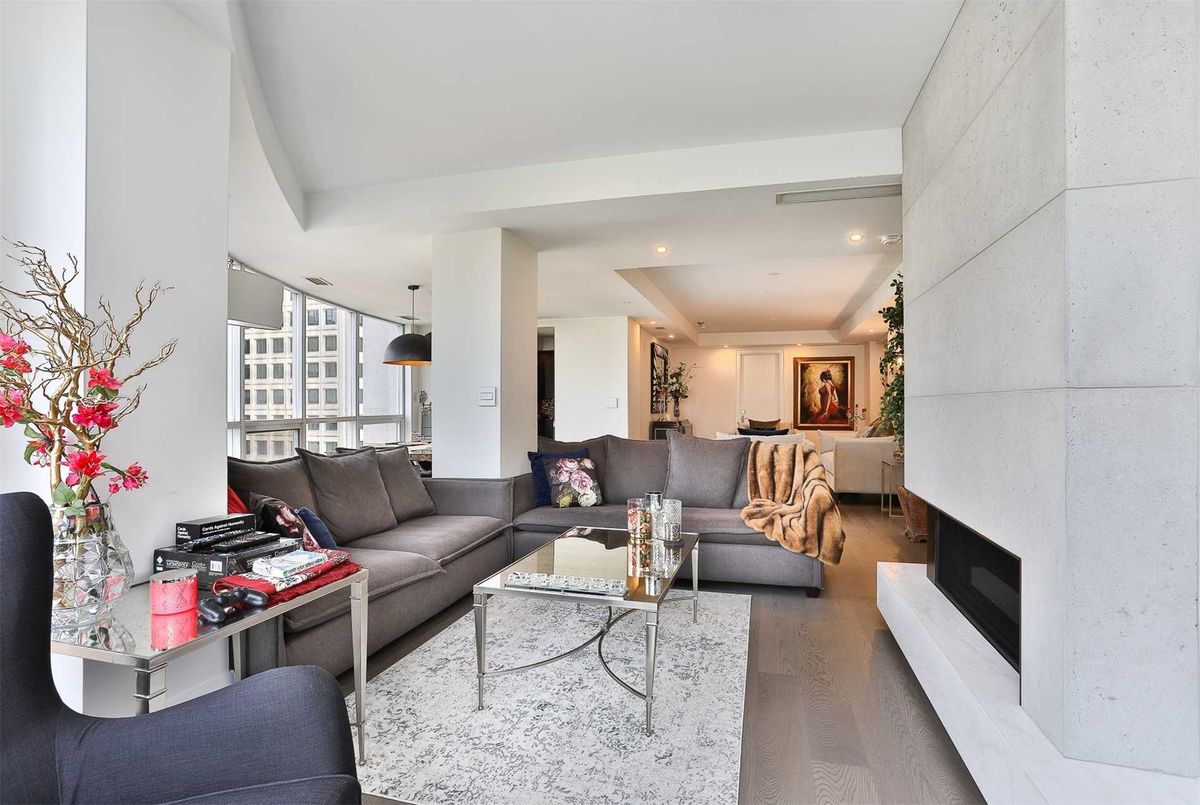 1007-10 Bellair St 1007-10 Bellair St Toronto