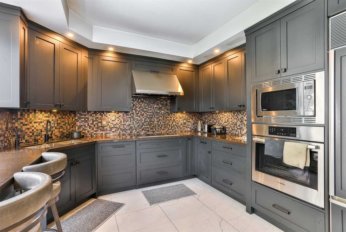 1007-10 Bellair St 1007-10 Bellair St Toronto