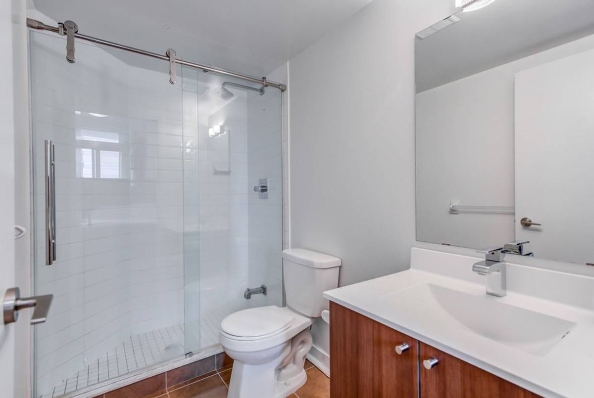 809-5740 Yonge St 809-5740 Yonge St Toronto