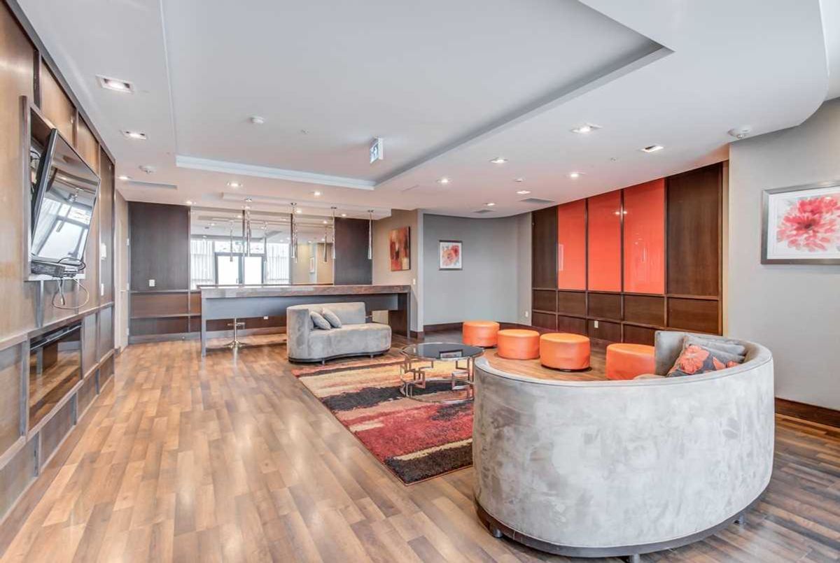 809-5740 Yonge St 809-5740 Yonge St Toronto