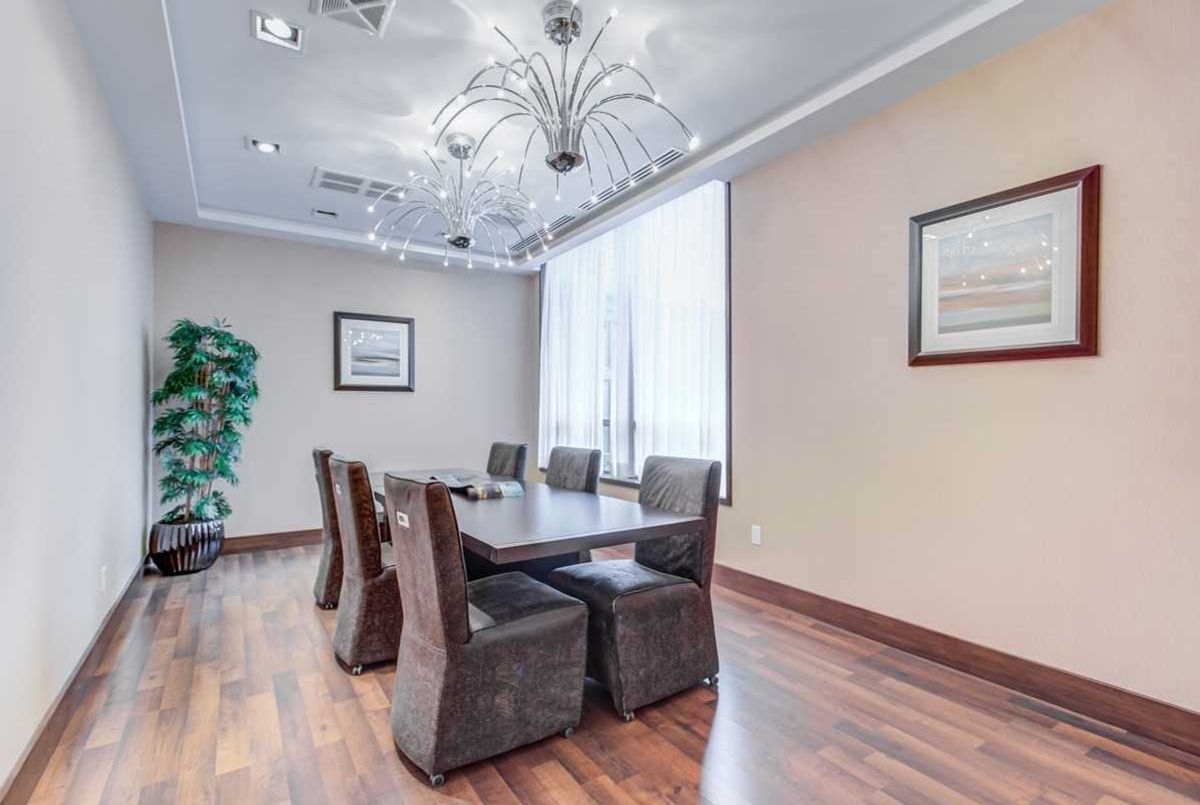 809-5740 Yonge St 809-5740 Yonge St Toronto