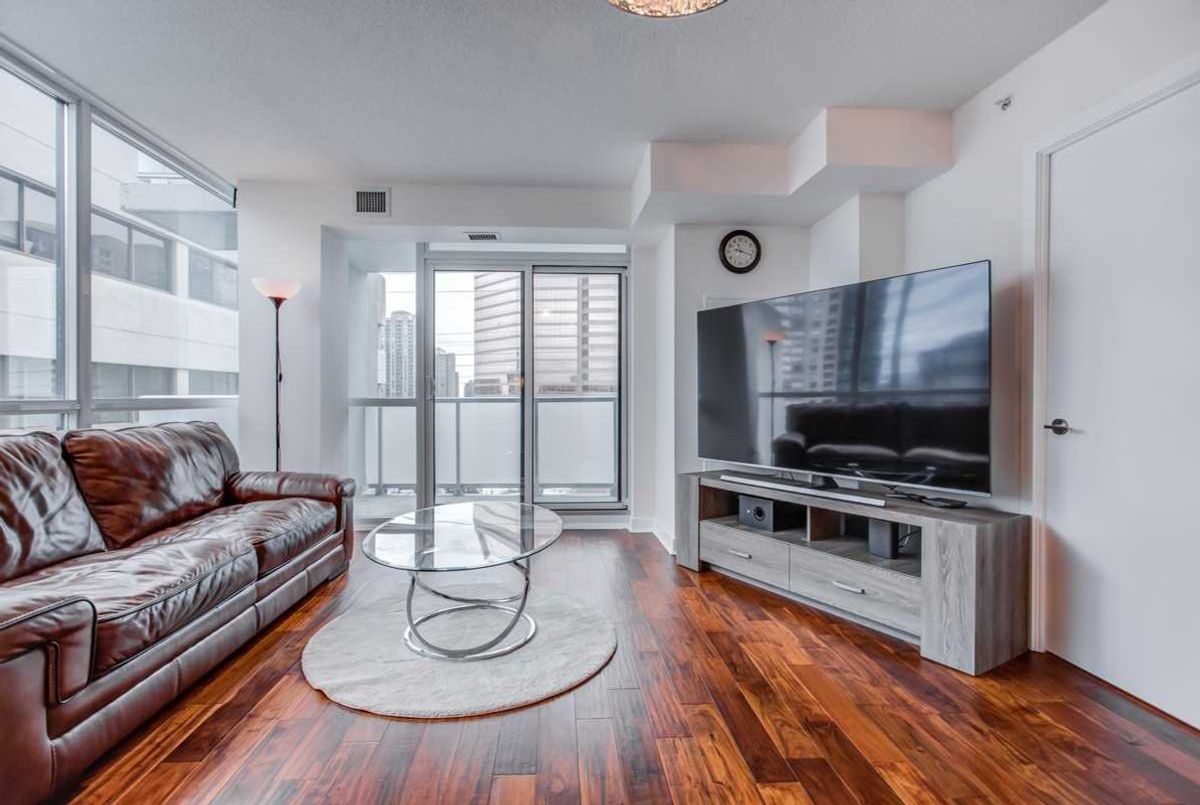 809-5740 Yonge St 809-5740 Yonge St Toronto
