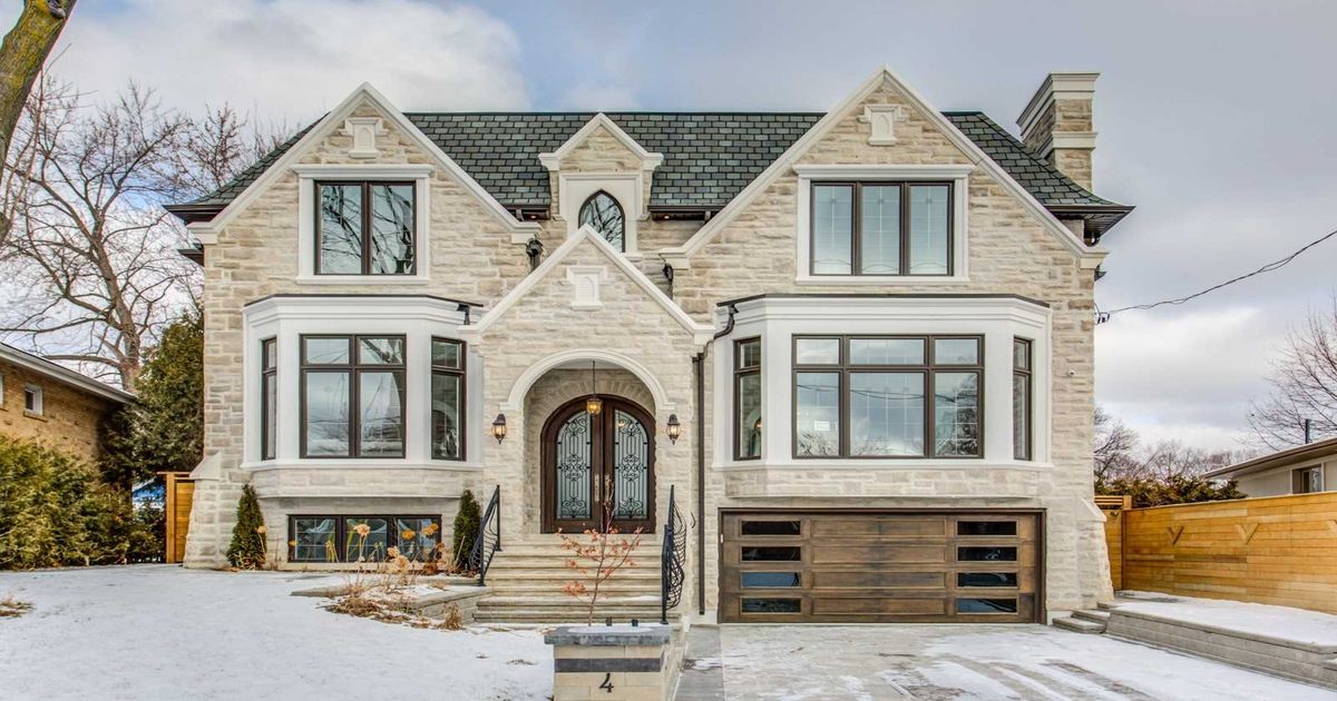 4 Ravenscroft Circ Toronto