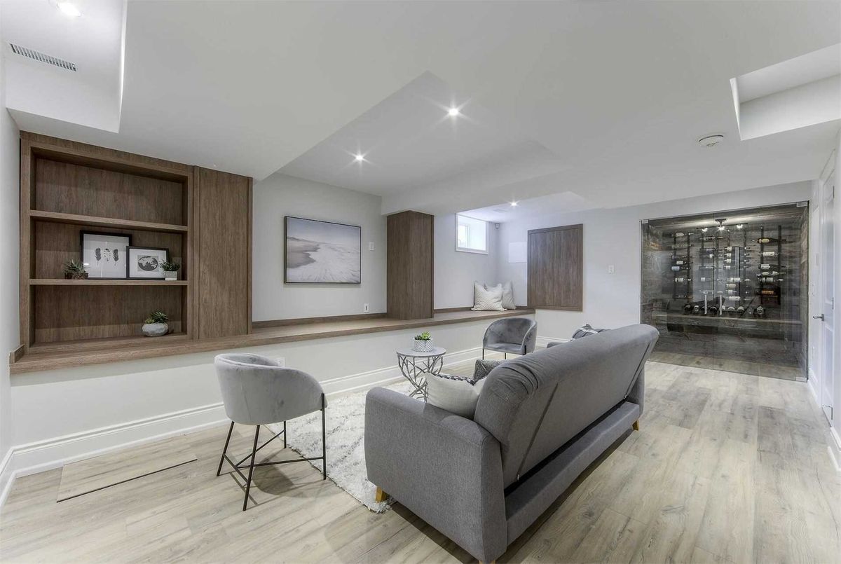 103 Blythwood Rd 103 Blythwood Rd Toronto