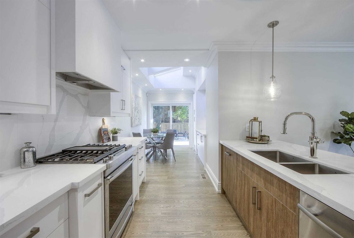 103 Blythwood Rd 103 Blythwood Rd Toronto