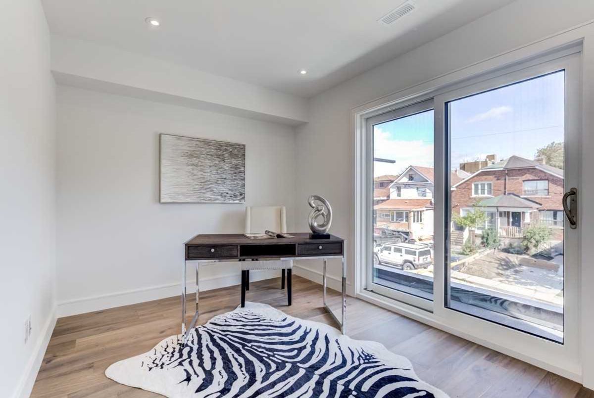 180 Cedric Ave 180 Cedric Ave Toronto