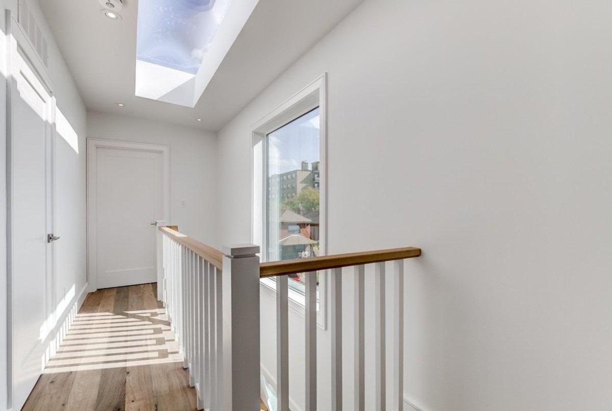 180 Cedric Ave 180 Cedric Ave Toronto
