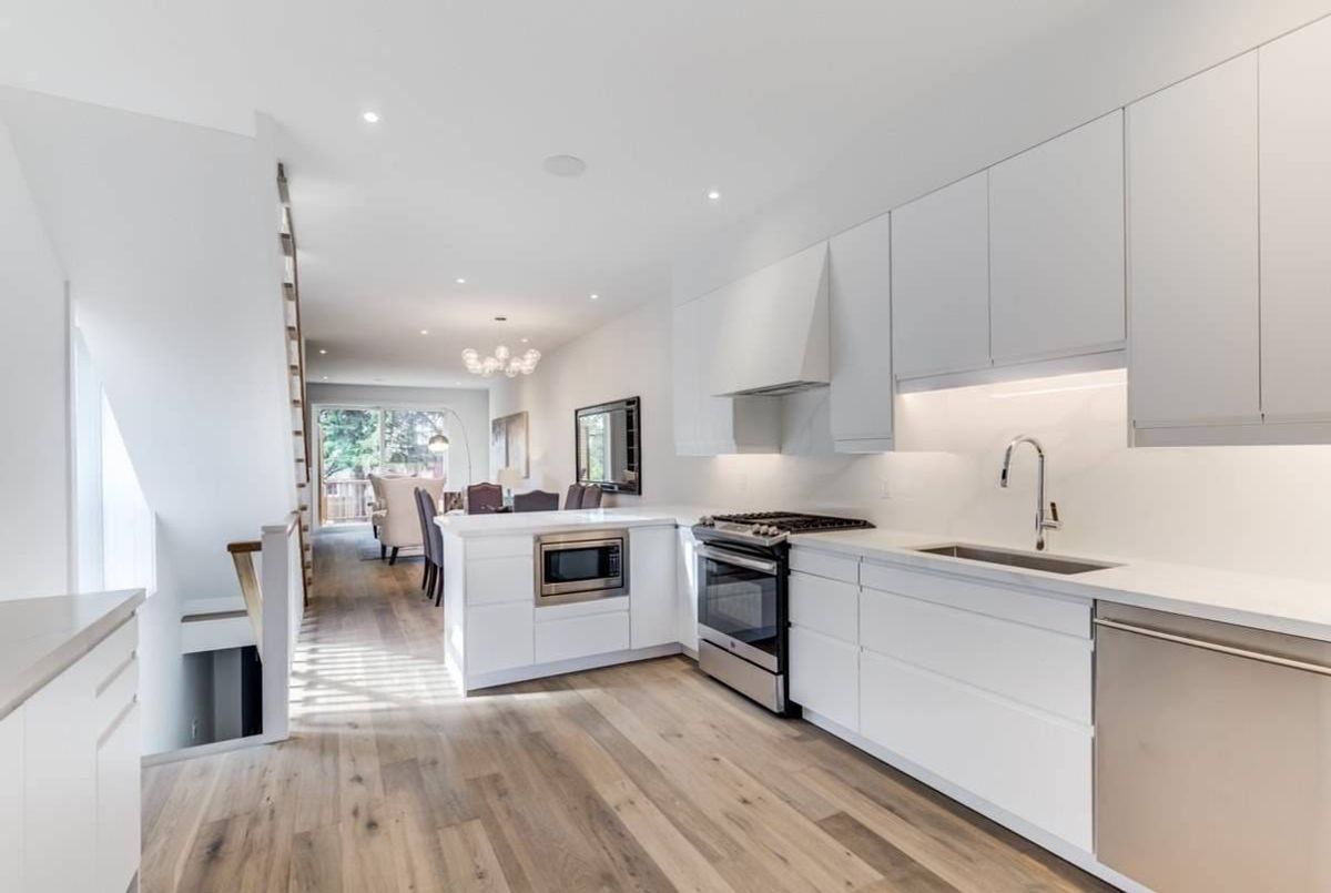 180 Cedric Ave 180 Cedric Ave Toronto