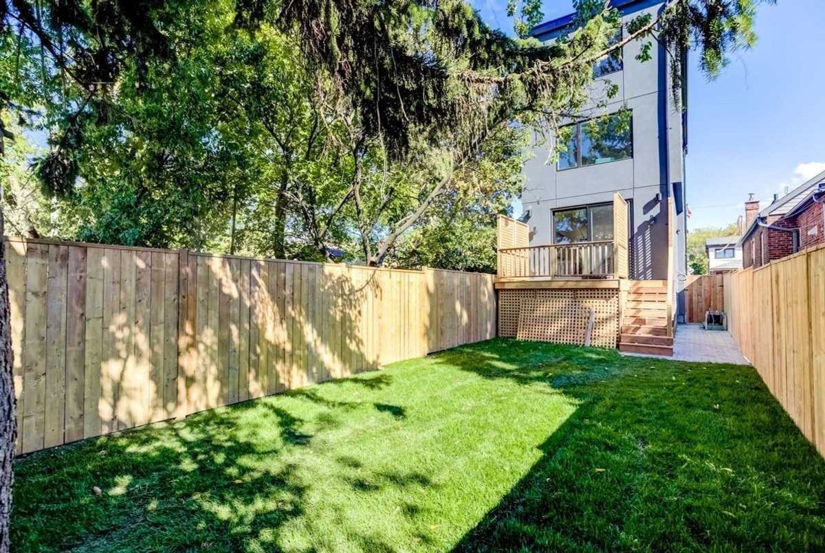 180 Cedric Ave 180 Cedric Ave Toronto