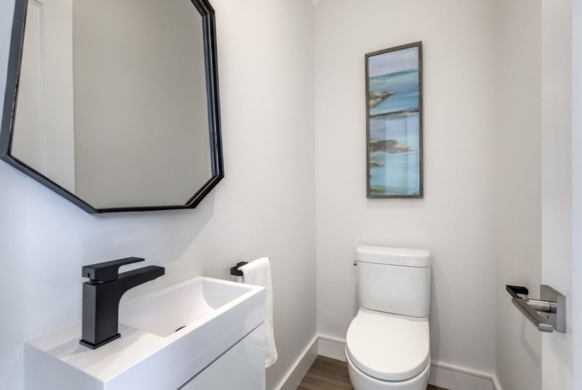 180 Cedric Ave 180 Cedric Ave Toronto