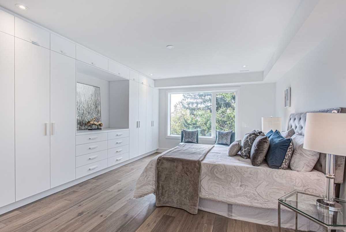 180 Cedric Ave 180 Cedric Ave Toronto