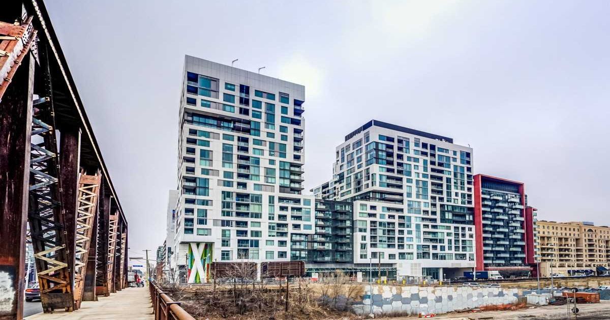 1513-576 Front St W Toronto
