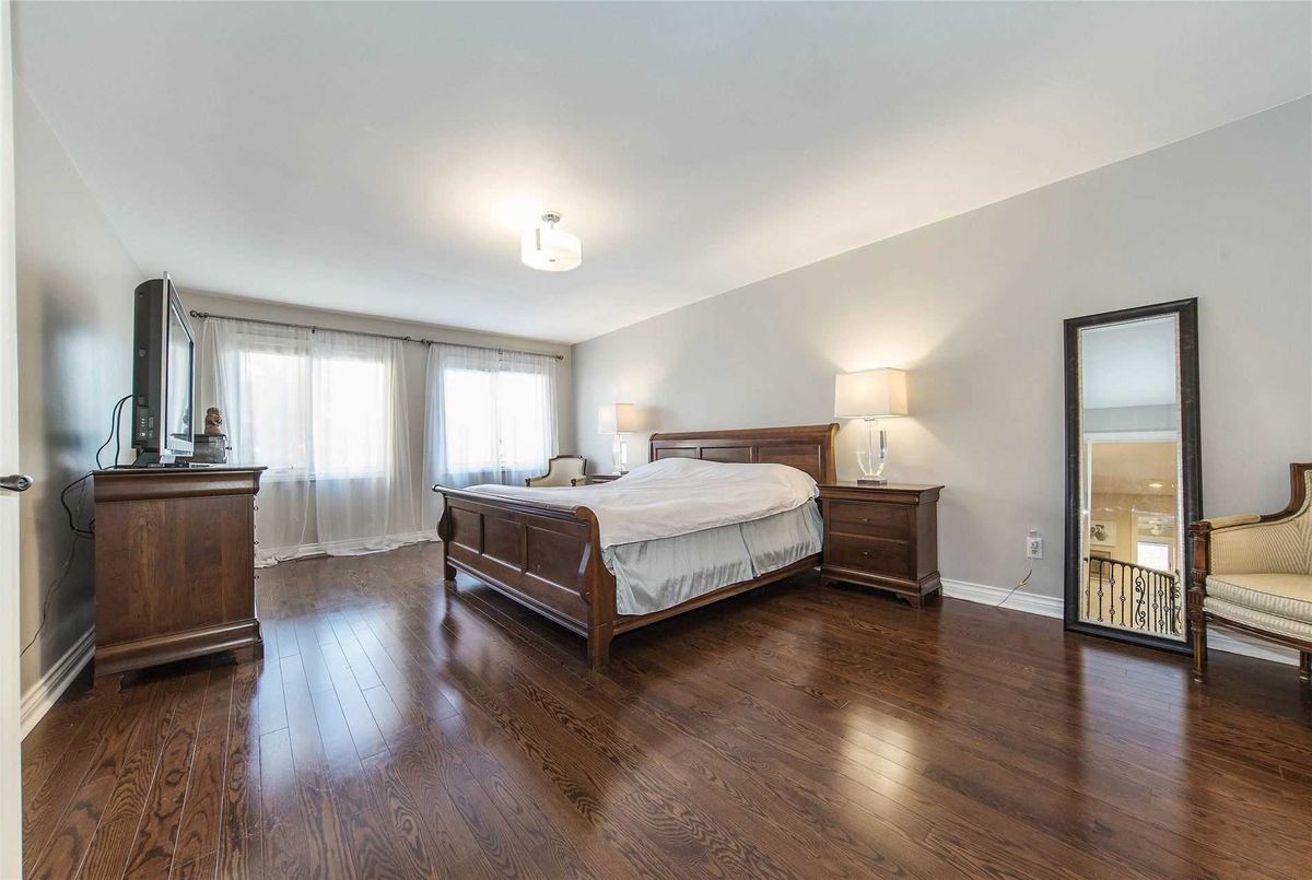 36 Garnier Crt 36 Garnier Crt Toronto