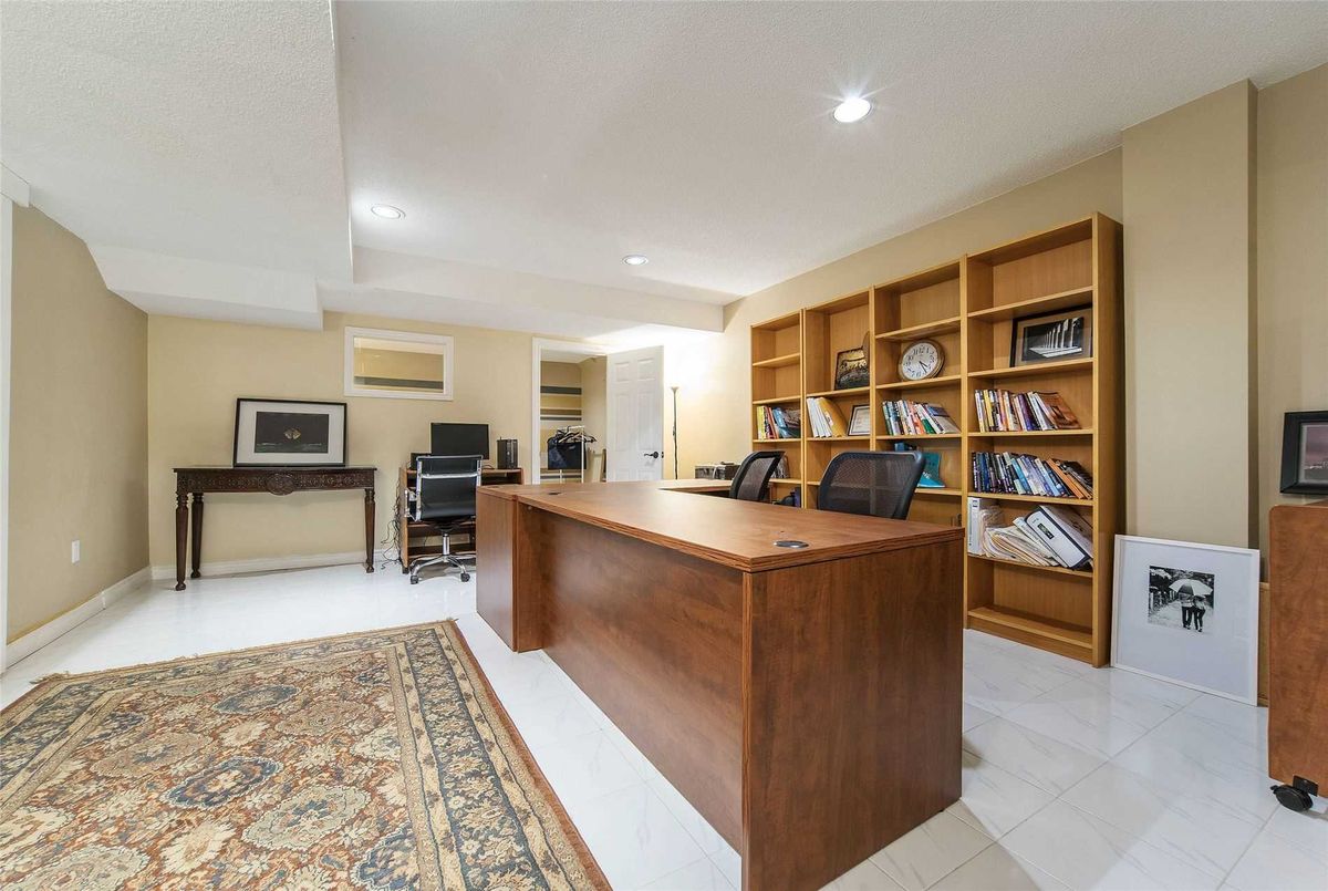 36 Garnier Crt 36 Garnier Crt Toronto