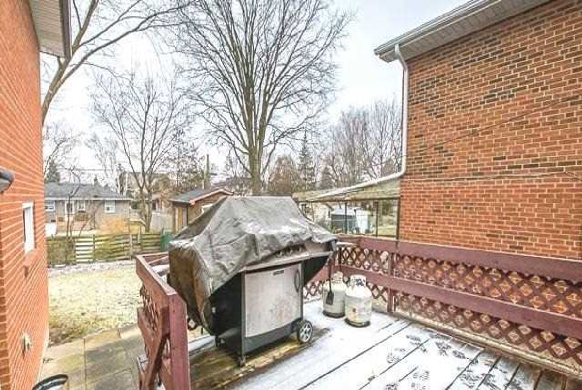 11 Donnalyn Dr 11 Donnalyn Dr Toronto
