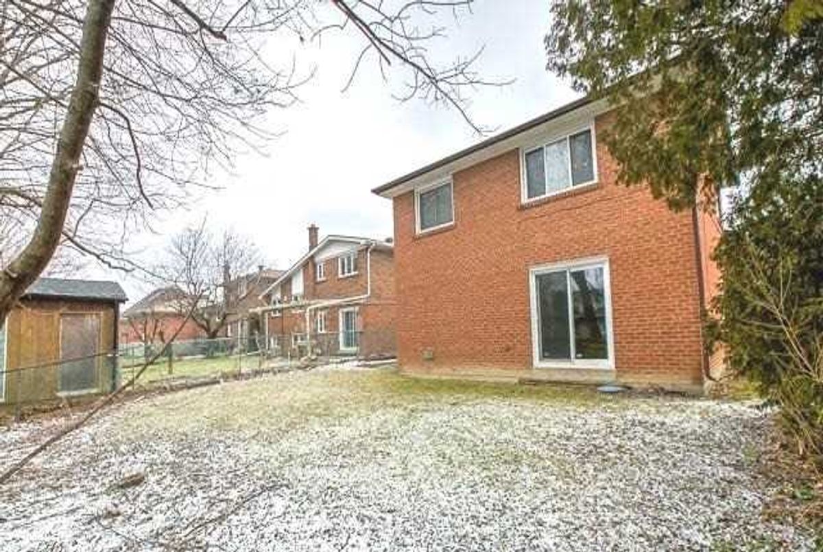 11 Donnalyn Dr 11 Donnalyn Dr Toronto