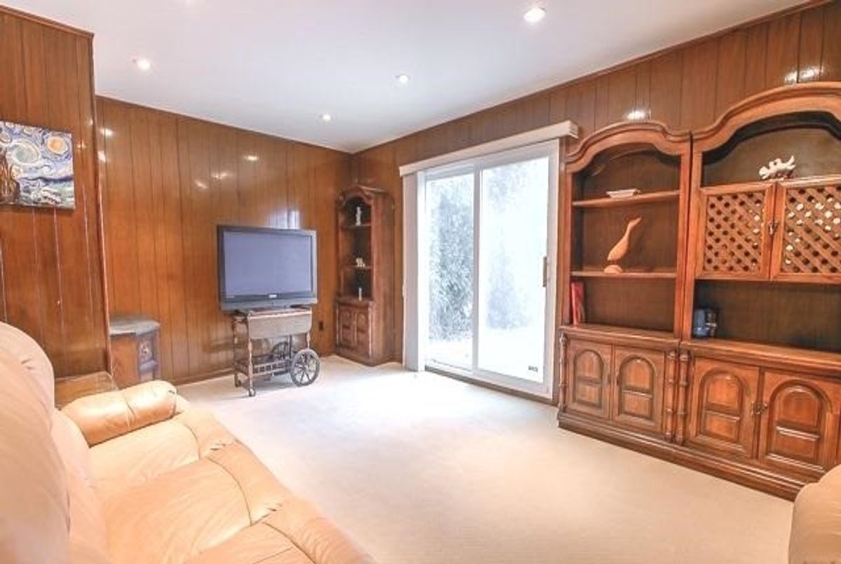 11 Donnalyn Dr 11 Donnalyn Dr Toronto