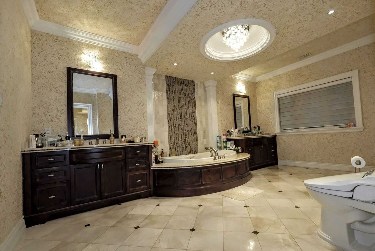 2645 Bayview Ave 2645 Bayview Ave Toronto