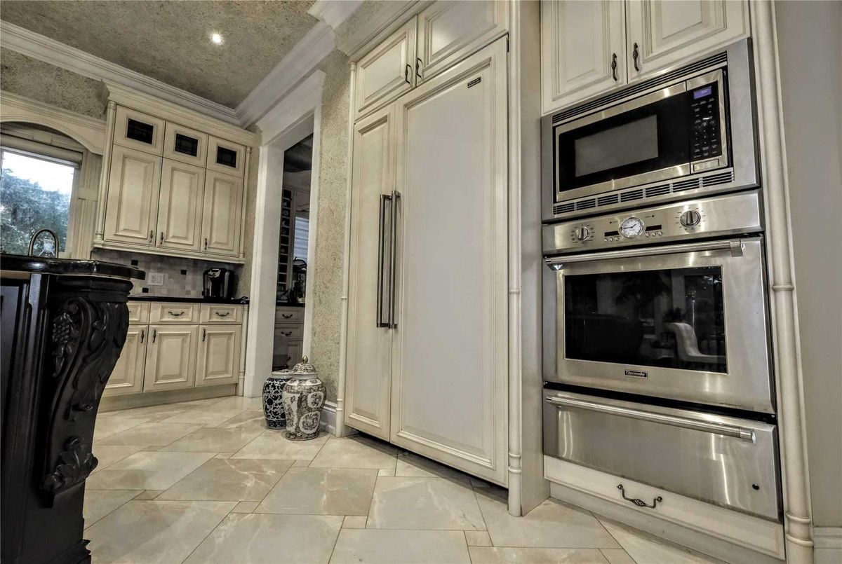2645 Bayview Ave 2645 Bayview Ave Toronto