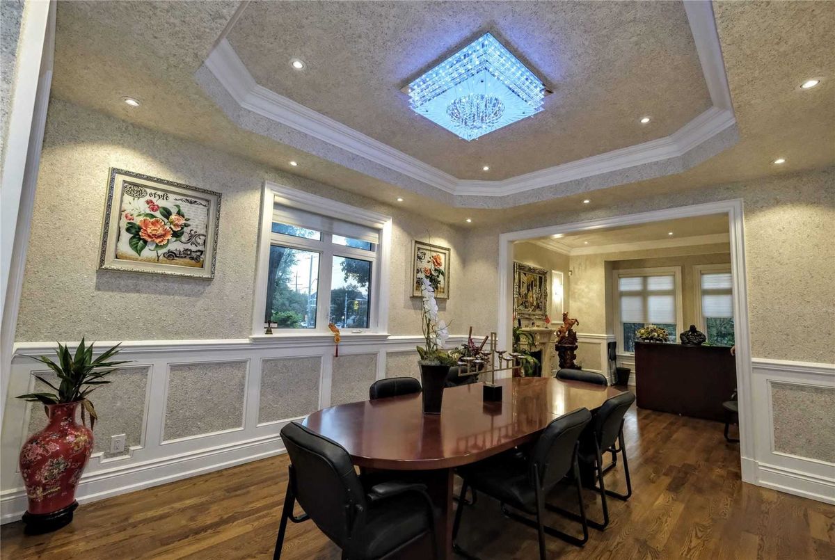 2645 Bayview Ave 2645 Bayview Ave Toronto