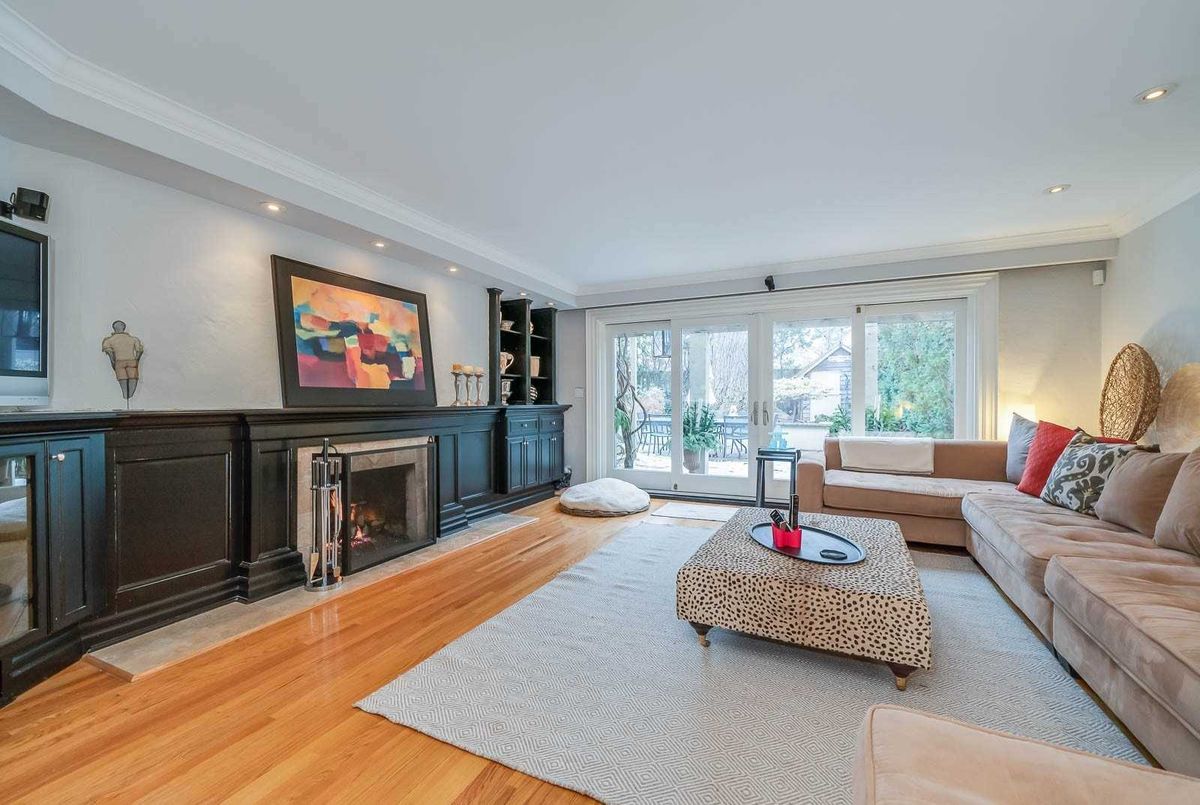 26 Castle Frank Cres 26 Castle Frank Cres Toronto
