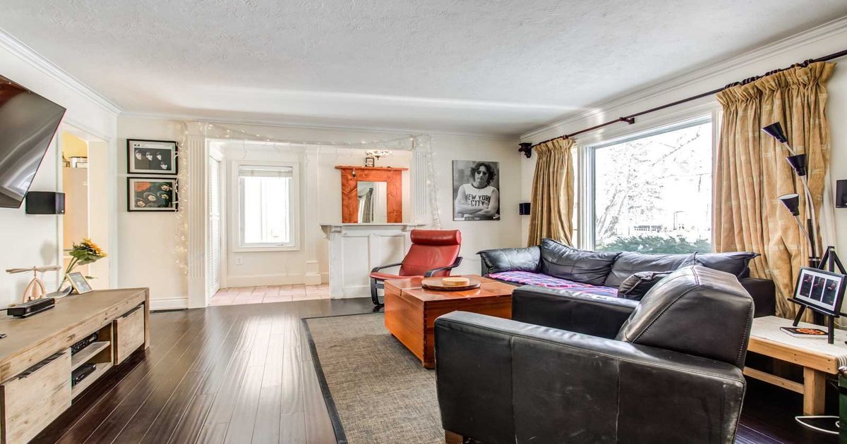 9 Roycrest Ave Toronto