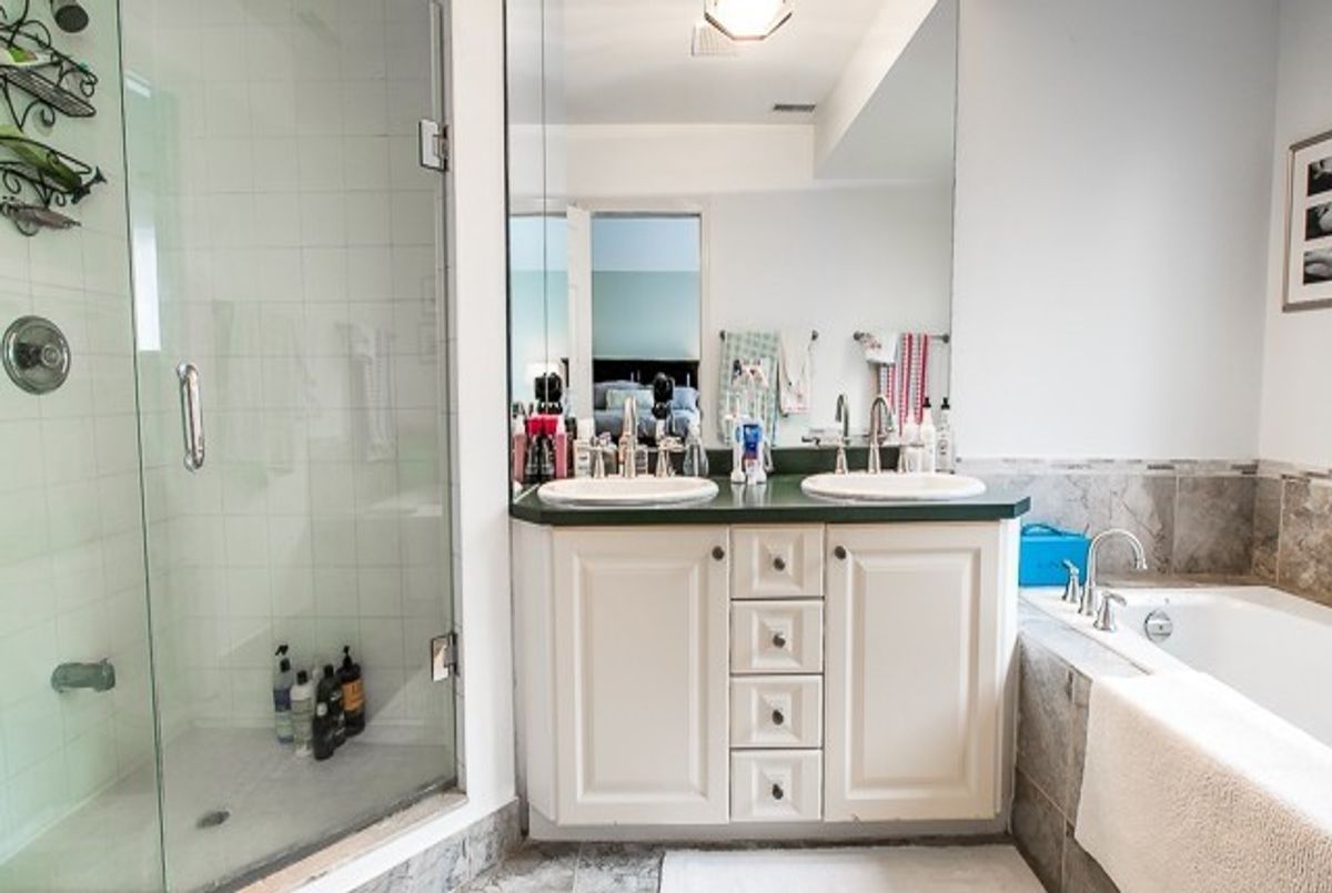 144 Airdrie Rd 144 Airdrie Rd Toronto
