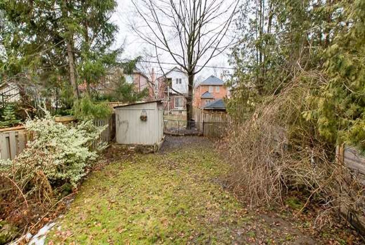 144 Airdrie Rd 144 Airdrie Rd Toronto