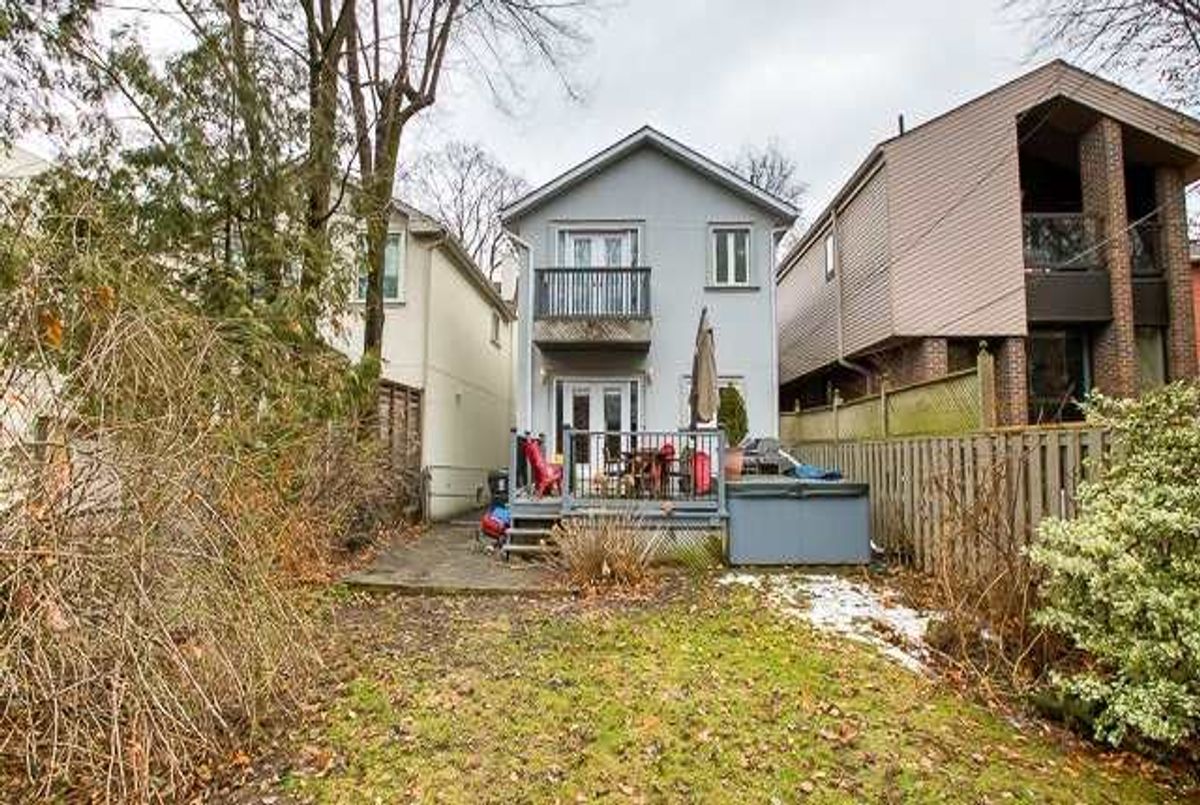 144 Airdrie Rd 144 Airdrie Rd Toronto