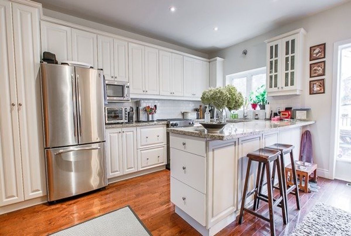 144 Airdrie Rd 144 Airdrie Rd Toronto