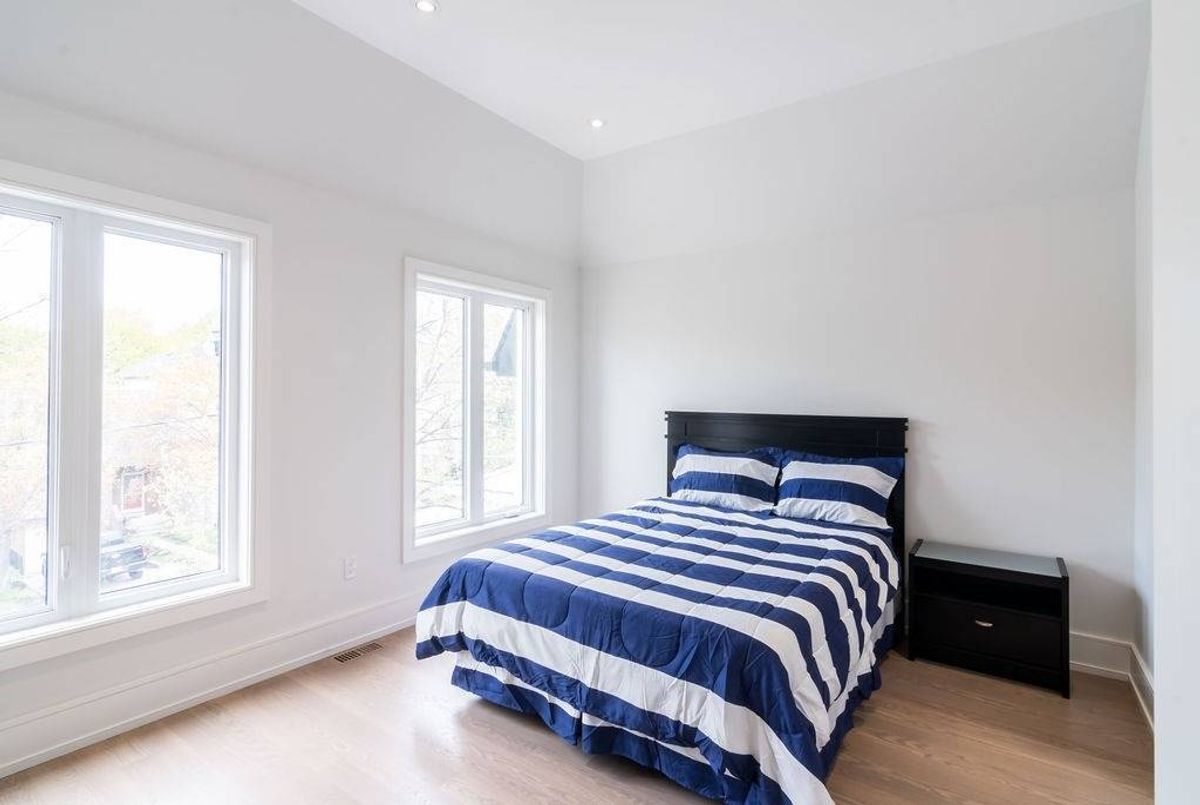 32 Walder Ave 32 Walder Ave Toronto