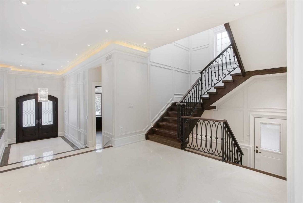 250 Dunview Ave 250 Dunview Ave Toronto