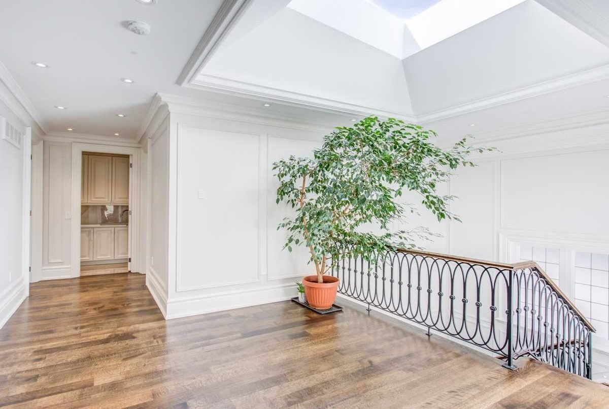 250 Dunview Ave 250 Dunview Ave Toronto