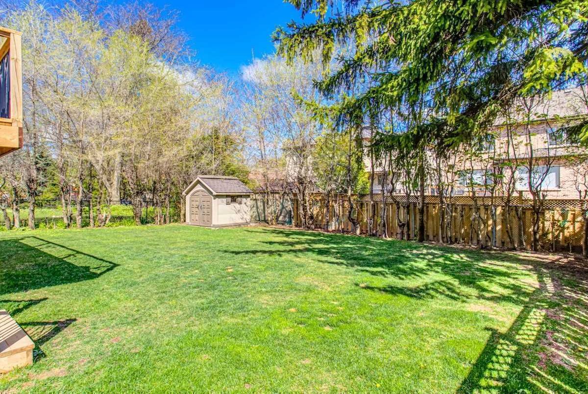 250 Dunview Ave 250 Dunview Ave Toronto