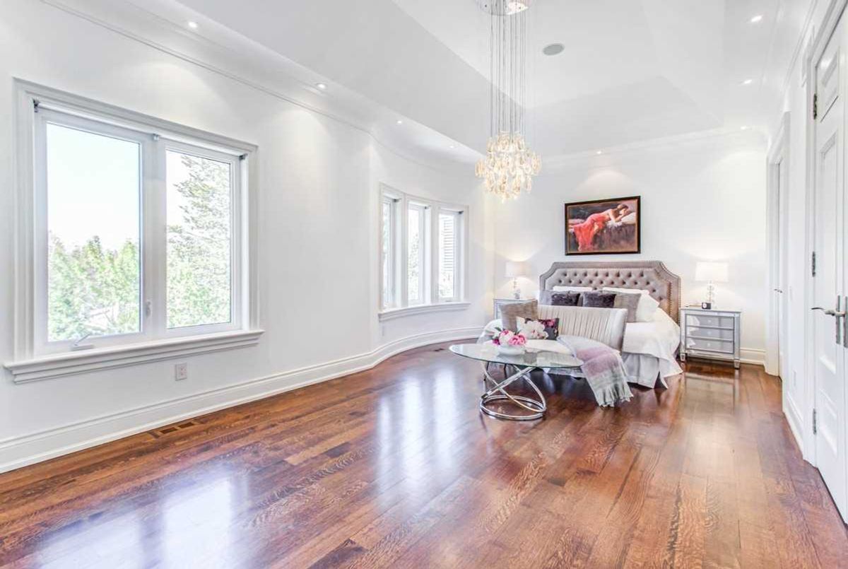 102 Harlandale Ave 102 Harlandale Ave Toronto