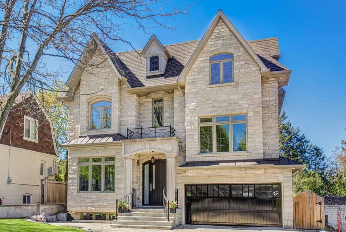 102 Harlandale Ave 102 Harlandale Ave Toronto
