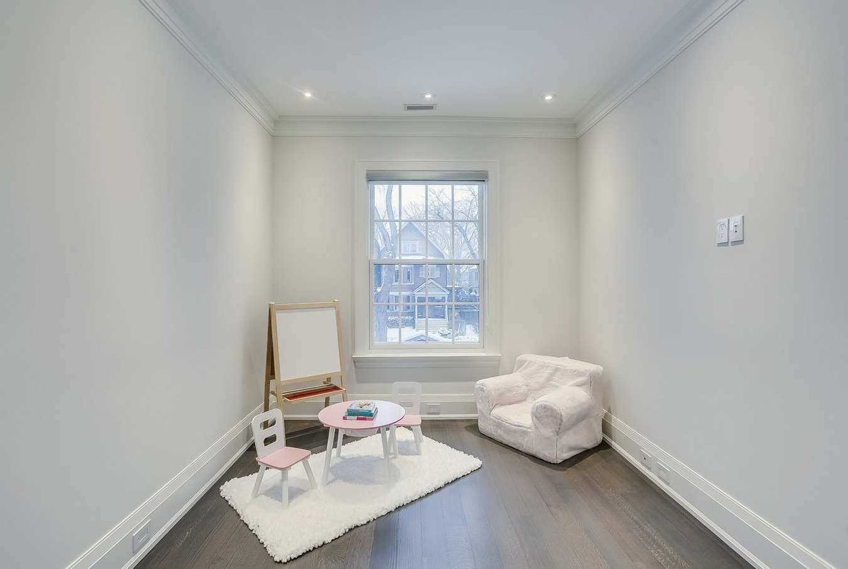 370 Glencairn Ave 370 Glencairn Ave Toronto