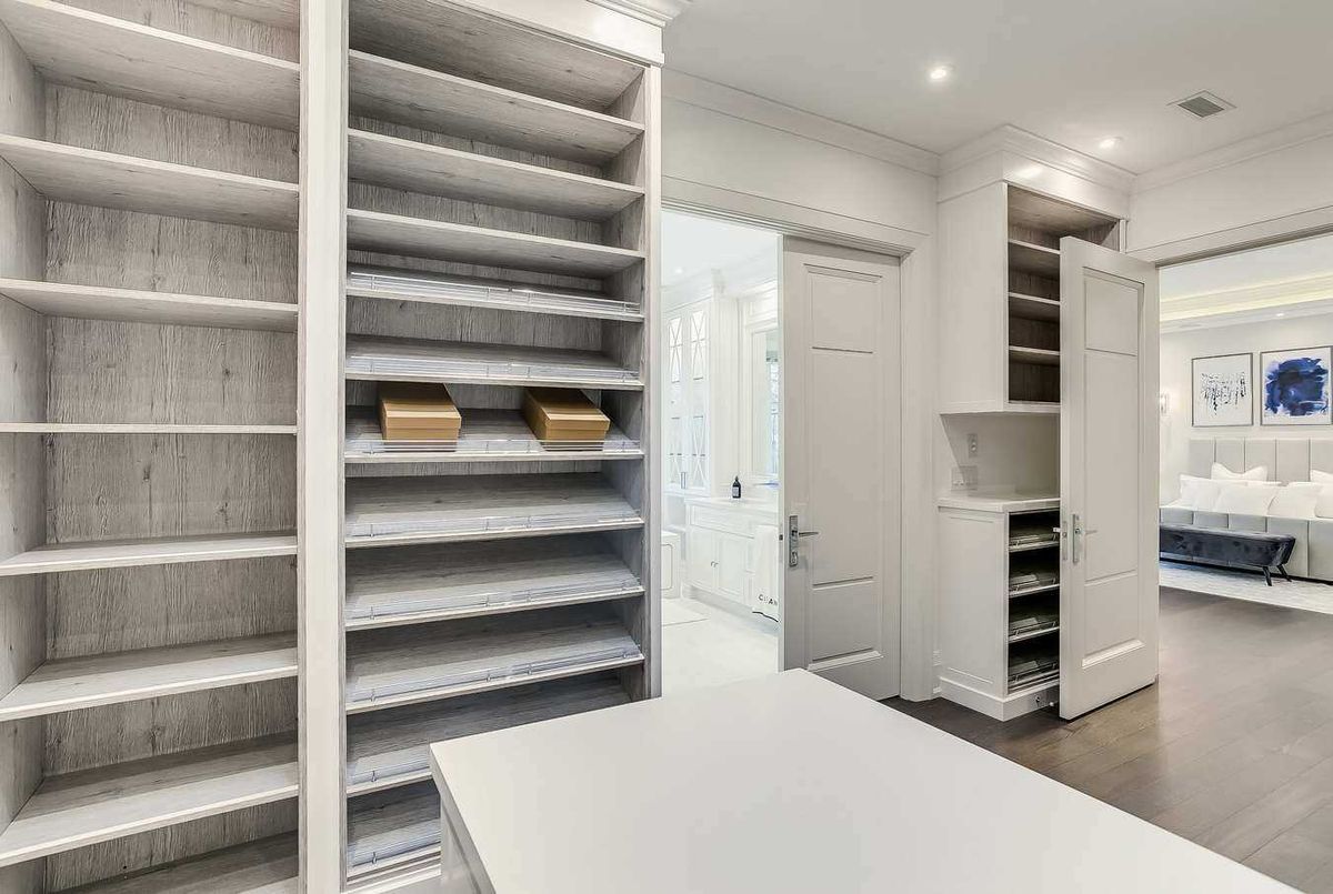 370 Glencairn Ave 370 Glencairn Ave Toronto