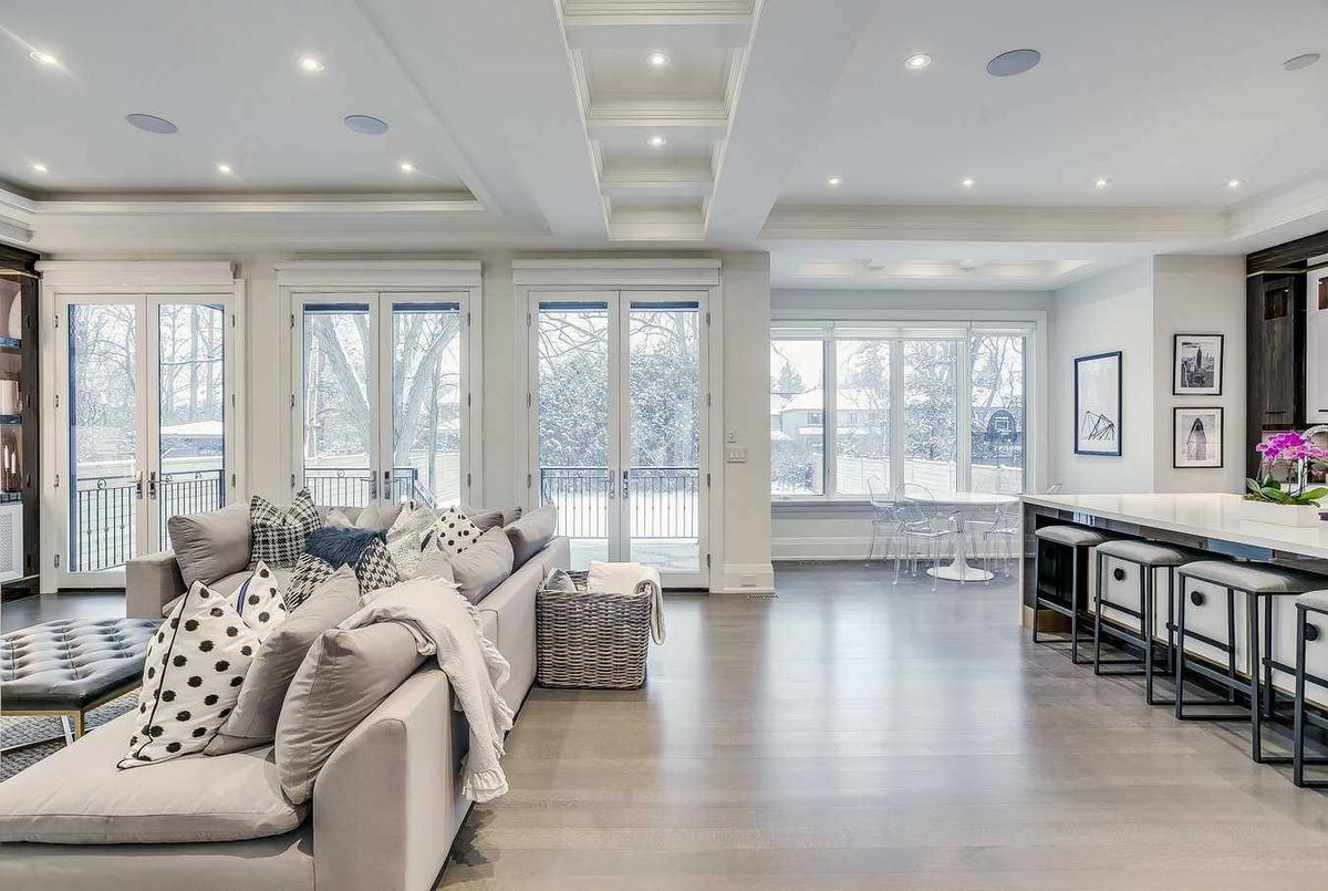 370 Glencairn Ave 370 Glencairn Ave Toronto