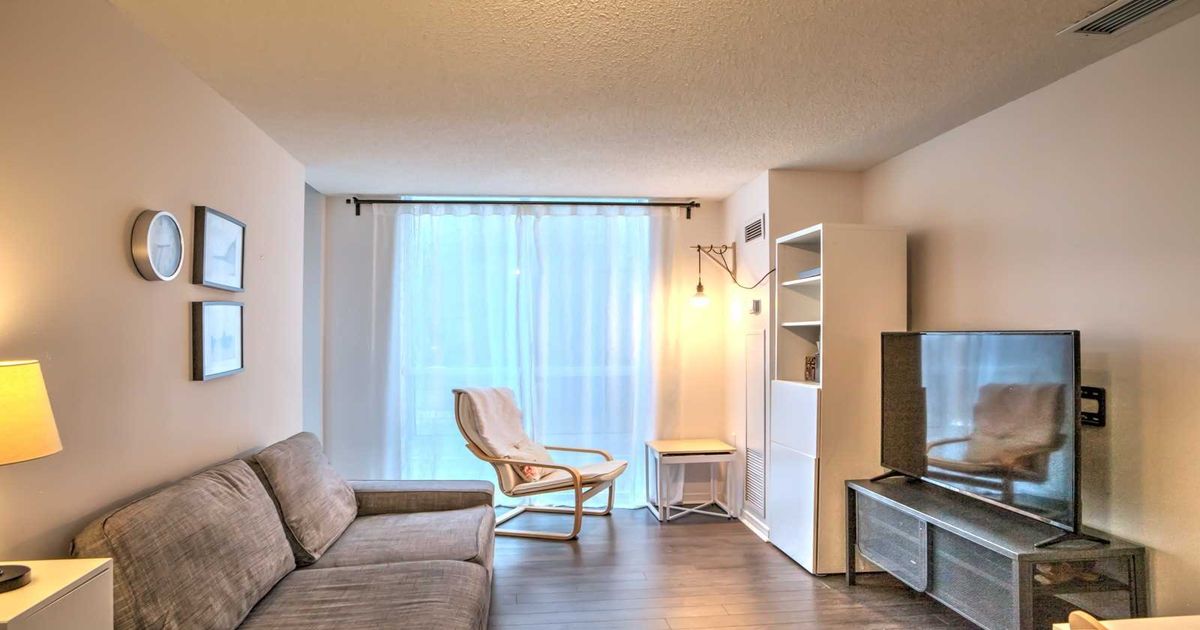 215-26 Olive Ave Toronto