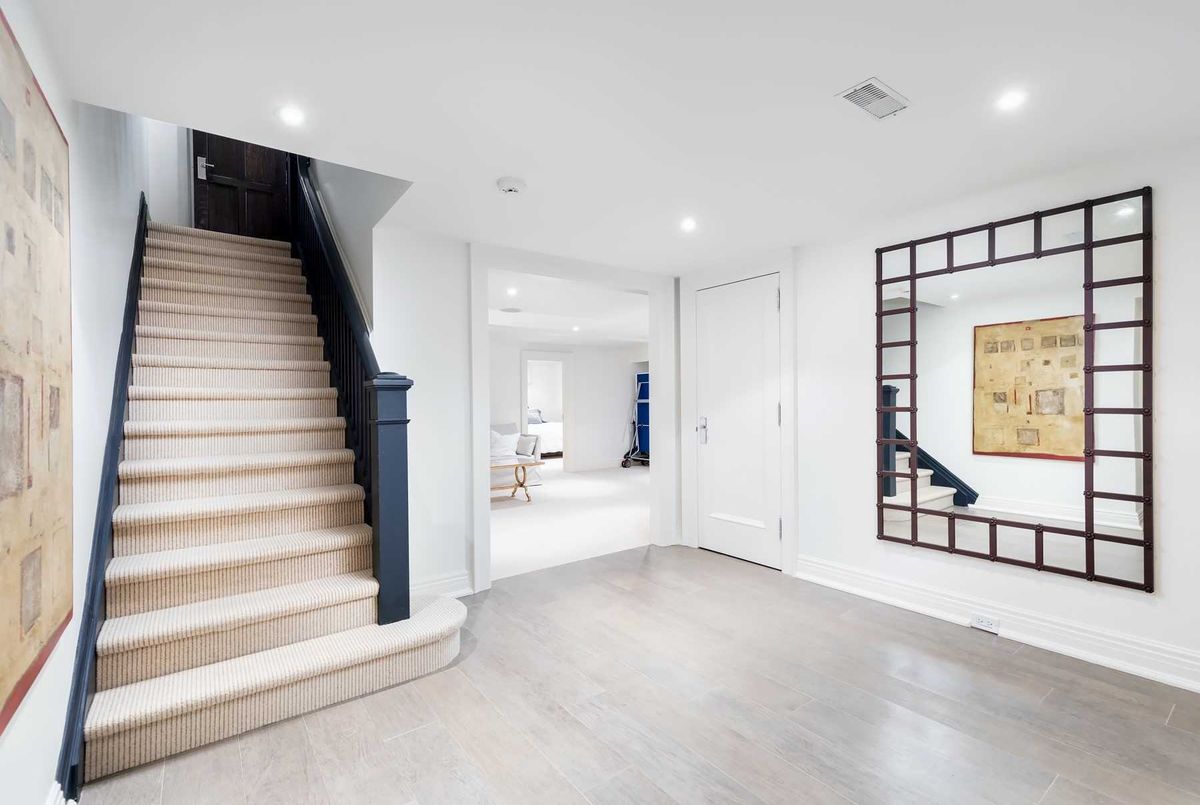 64 Old Forest Hill Rd 64 Old Forest Hill Rd Toronto