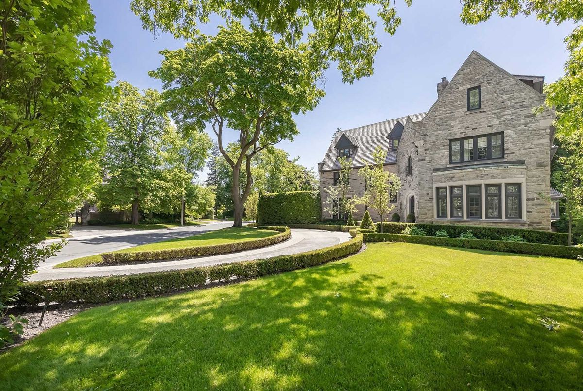 64 Old Forest Hill Rd 64 Old Forest Hill Rd Toronto