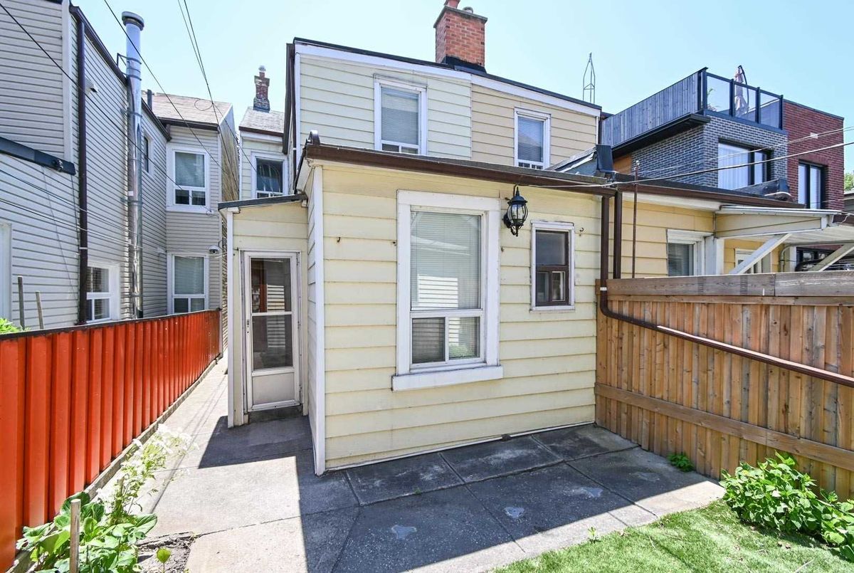 706 Richmond St W 706 Richmond St W Toronto